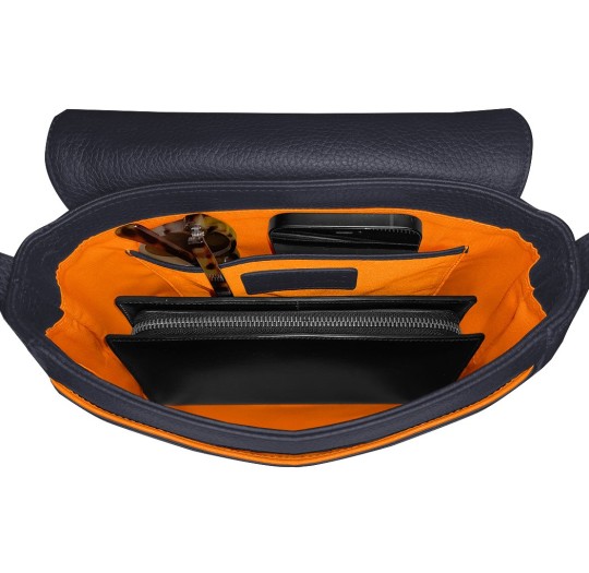 Intérieur sac à main cuir bleu liseré orange.