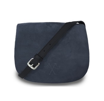 Notre Besace SaVine, en quête de praticité et de style minimaliste dans sa version en nubuck bleu, liseré jaune