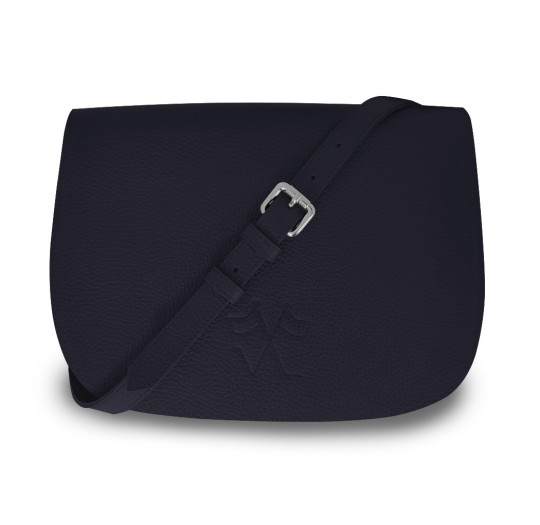 Notre Besace SaVine, en quête de praticité et de style minimaliste dans sa version en cuir bleu, liseré orange