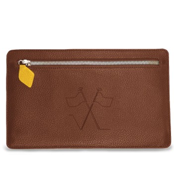 Notre pochette plate Vanda, face avant avec sa poche zippée