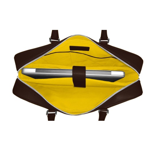 Intérieur du porte documents avec poche moussée pour protéger votre ordinateur cuir marron liseré jaune.