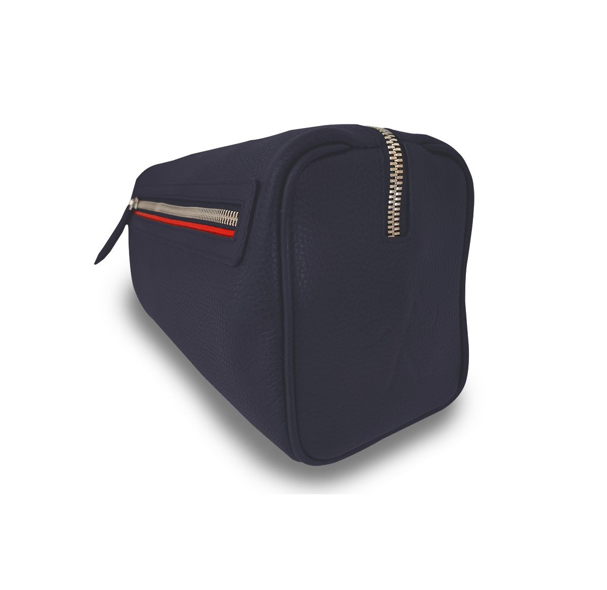 Notre trousse de toilette Verdon intemporelle et élégante dans sa version en cuir bleu, liseré rouge