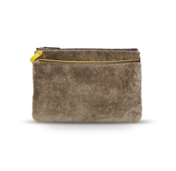 Notre pochette zippée ordinateur LaVaud a été conçu pour protéger votre ordinateur grâce a son rembourrage moussé