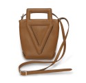 Le sac cabas Vue Lac Victoria en cuir cognac.